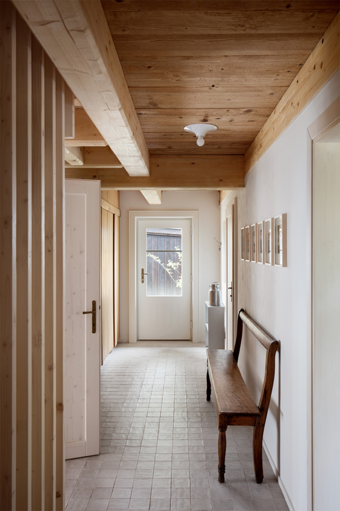 Esta cabaña es un refugio para abrazar la naturaleza en cualquier época del año