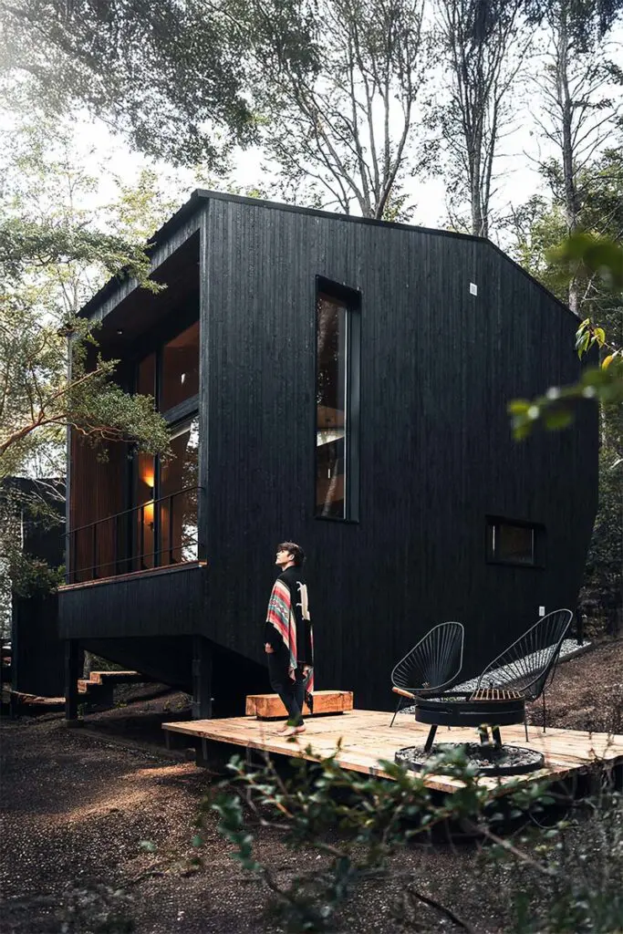 Vivir en el bosque argentino: estas cabañas son íntimas y sensoriales