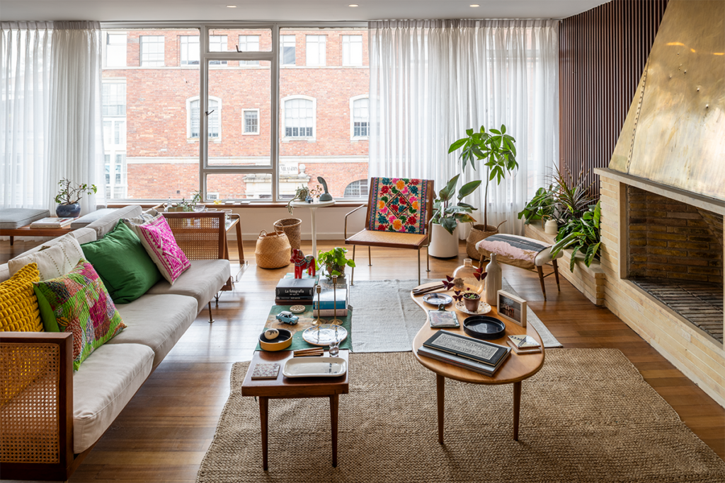 La renovación de este apartamento se basó en respetar lo preexistente