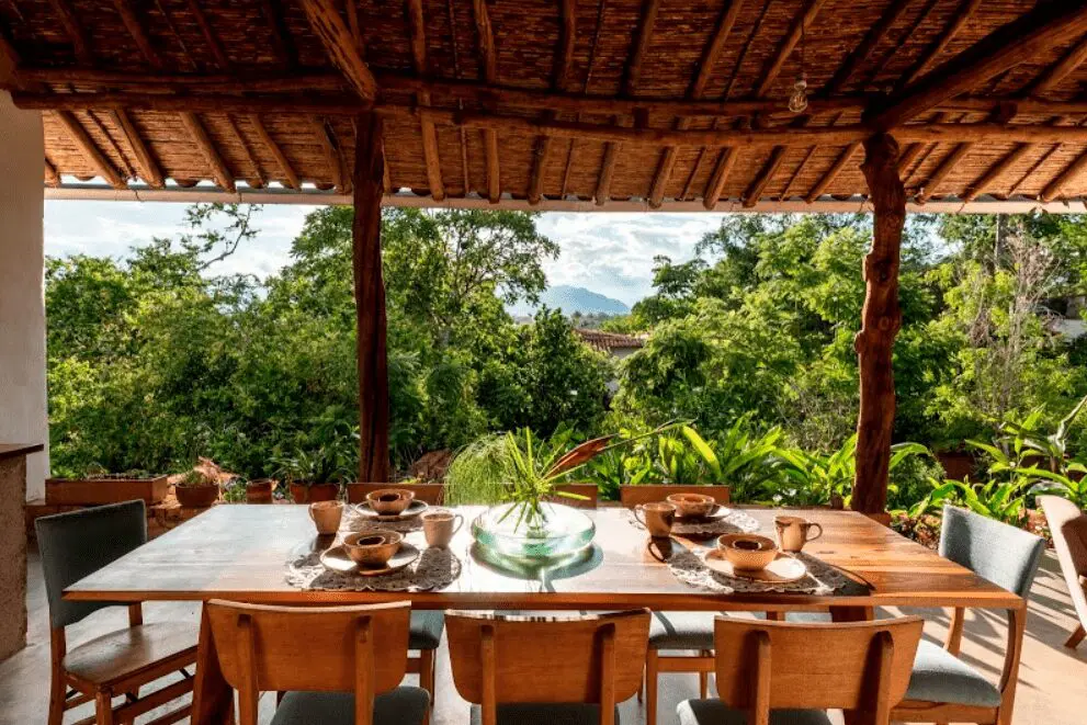 Una casa en barichara que está hecha con las manos, maderas y rocas de la región Una casa en barichara que está hecha con las manos, maderas y rocas de la región