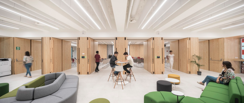 Biofilia: el poder que tiene la arquitectura para darle vida otra vez a edificaciones abandonadas