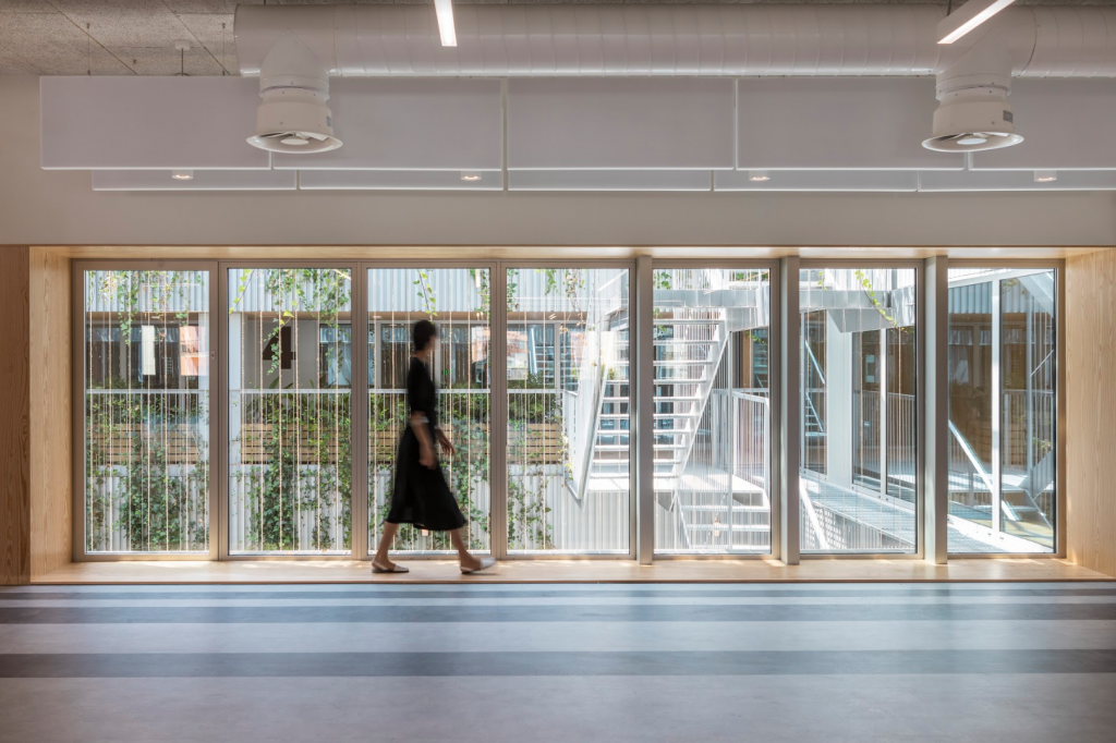 Biofilia: el poder que tiene la arquitectura para darle vida otra vez a edificaciones abandonadas