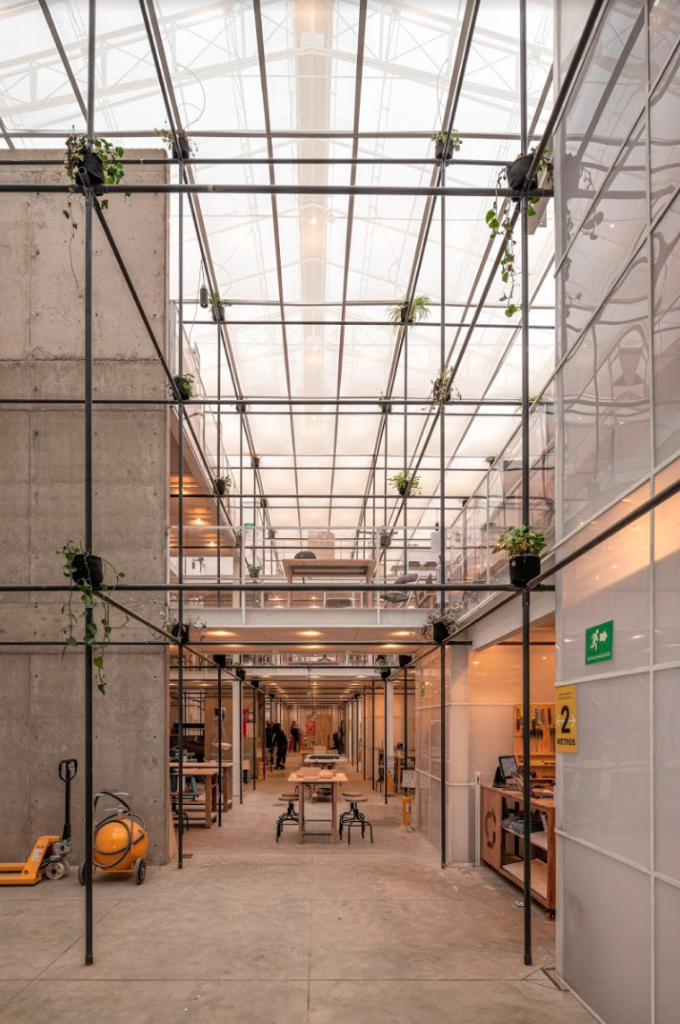 Cuadrilla: un nuevo lugar en bogotá diseñado para talleres, estudios y toda una comunidad creativa