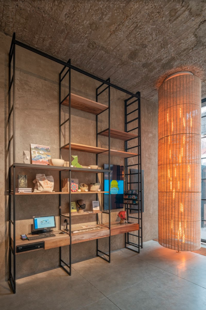 Cuadrilla: un nuevo lugar en bogotá diseñado para talleres, estudios y toda una comunidad creativa