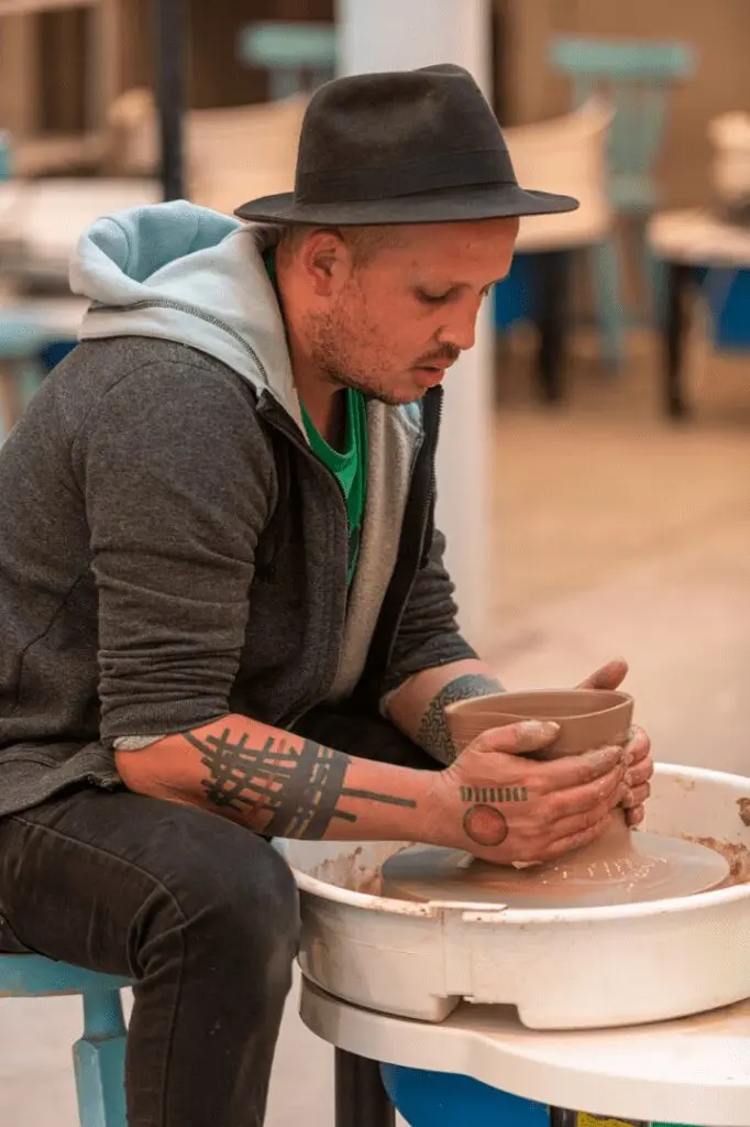 Cuadrilla: un nuevo lugar en bogotá diseñado para talleres, estudios y toda una comunidad creativa Cuadrilla: un nuevo lugar en bogotá diseñado para talleres, estudios y toda una comunidad creativa