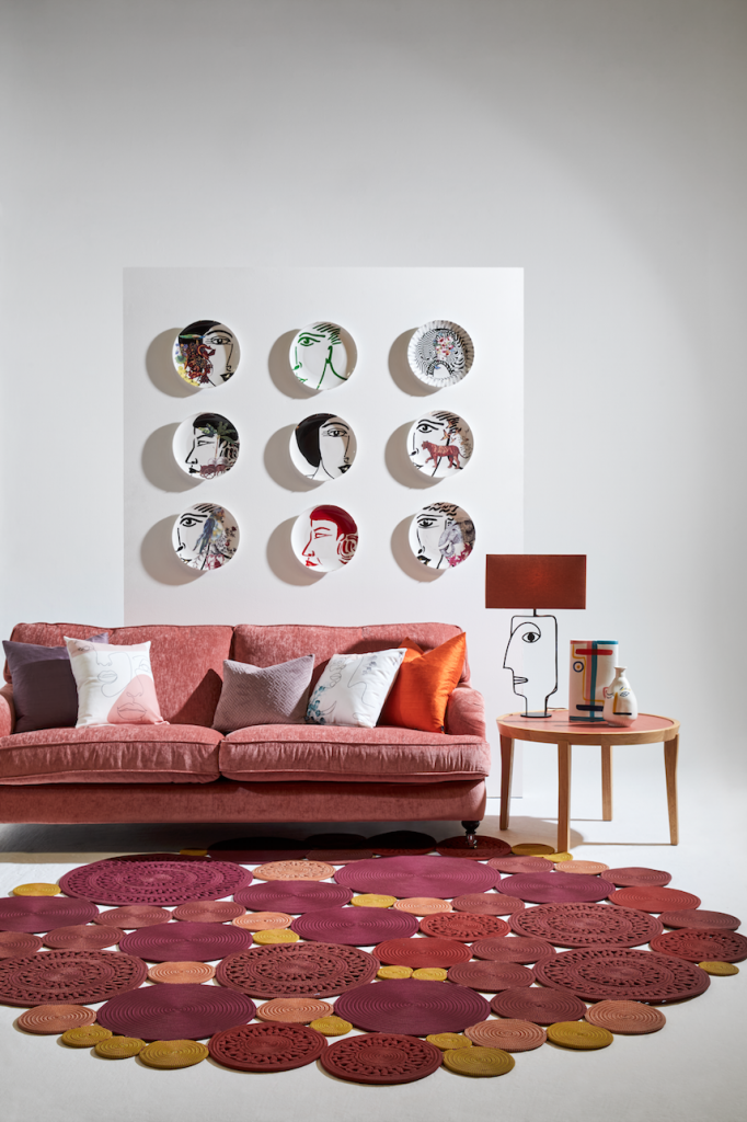 Dibujos e ilustraciones se imponen este año para decorar cada uno de los espacios