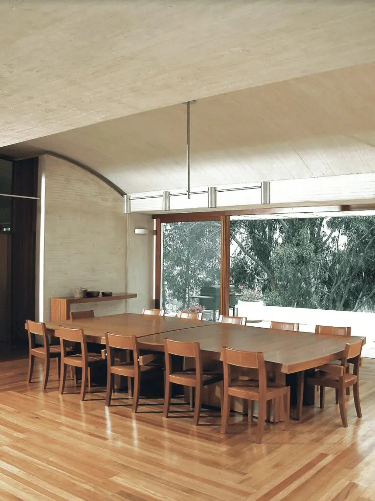 Una casa galería bogotana con la arquitectura de rogelio salmona Rogelio salmona