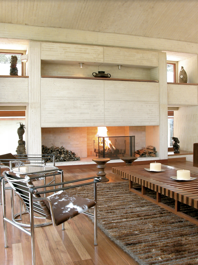 Una casa galería bogotana con la arquitectura de rogelio salmona