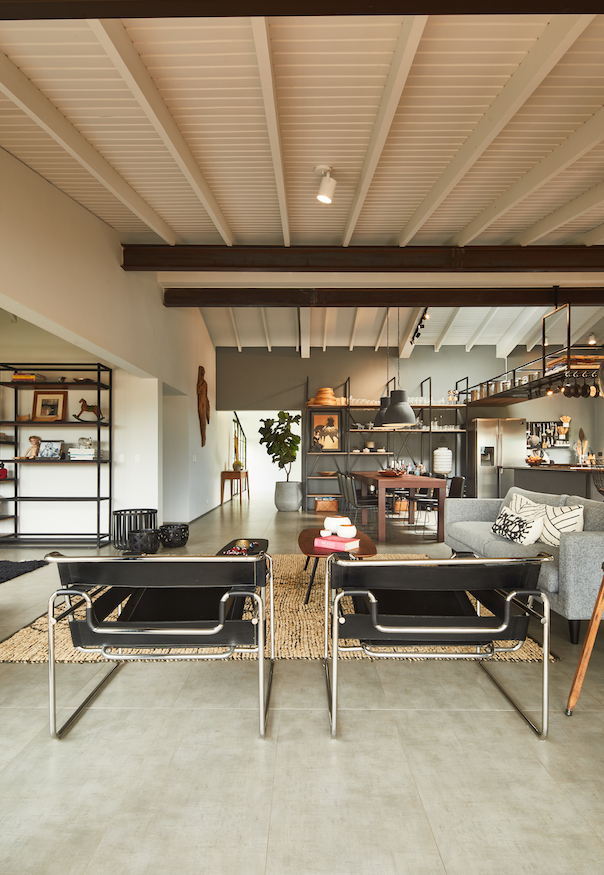 La cocina es la protagonista de esta elegante casa en manizales La cocina es la protagonista de esta elegante casa en manizales