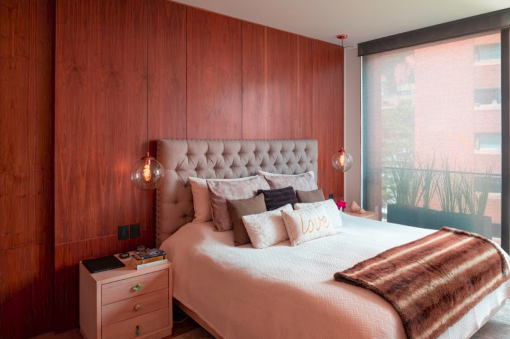 Un apartamento en el barrio la cabrera en bogotá que le rinde homenaje a la calidez y la sobriedad