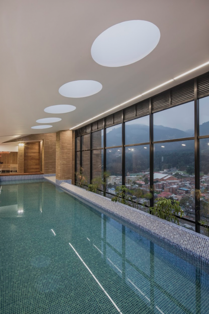 Una nueva y única torre residencial se despliega en el centro internacional de bogotá