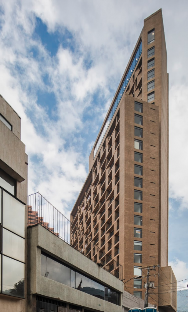 Una nueva y única torre residencial se despliega en el centro internacional de bogotá