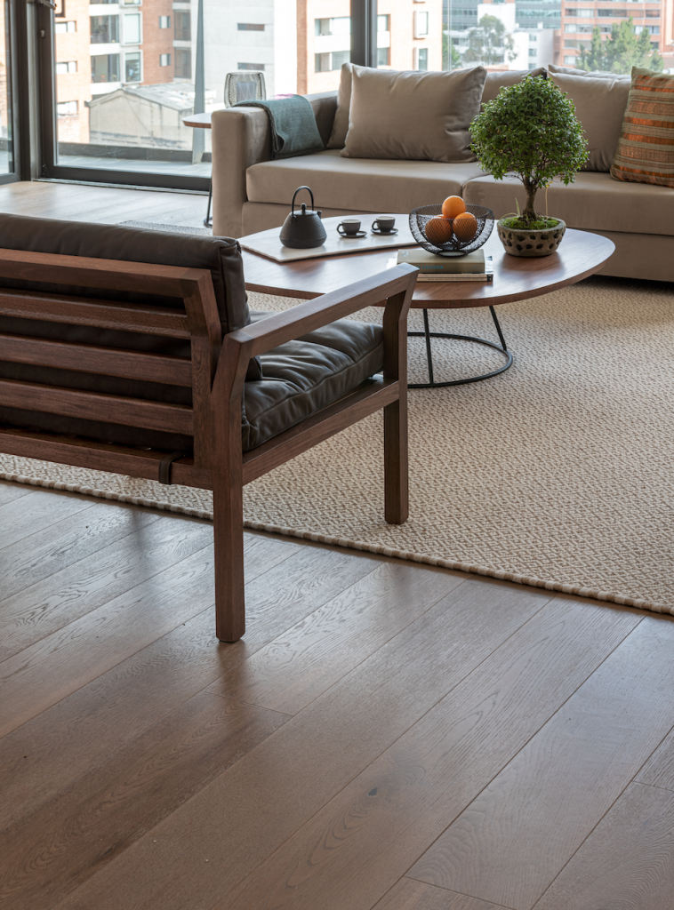 Los pisos de madera tienen el poder de transformar y darle vida al hogar