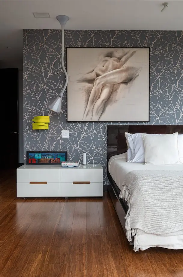 Un cálido apartamento bogotano con grandes ventanales que inundan de luz natural el interior Un cálido apartamento bogotano con grandes ventanales que inundan de luz natural el interior