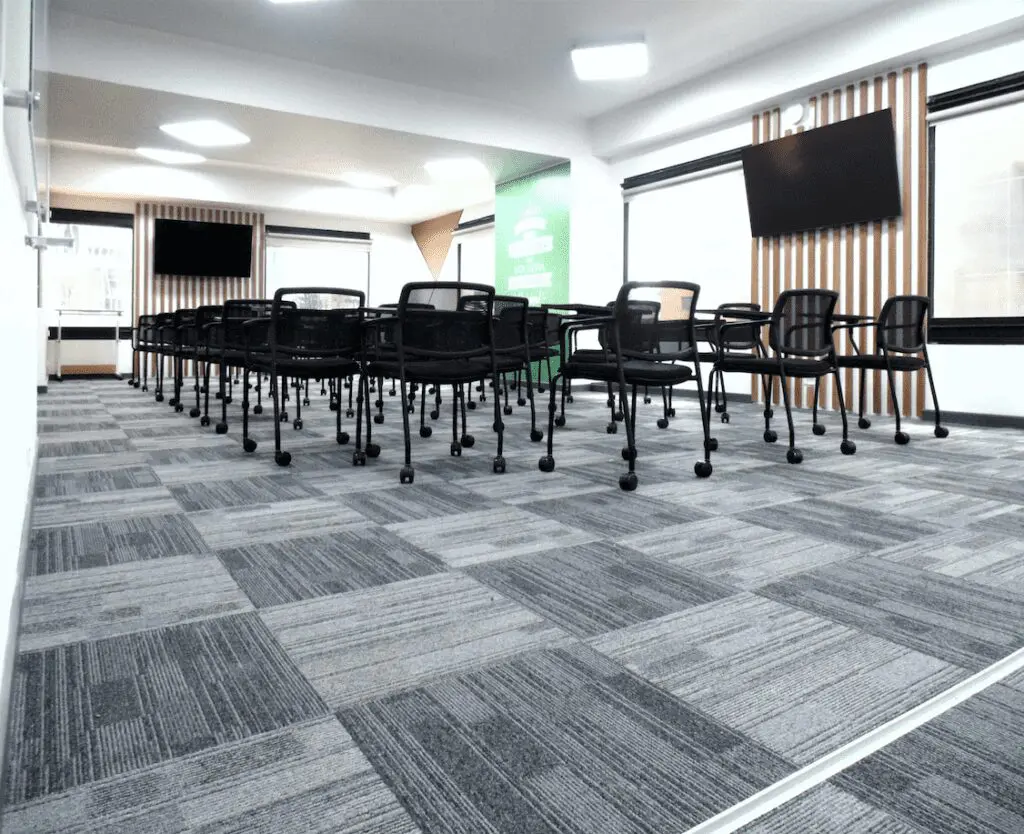 Las oficinas de chevyplan, una transformación de espacios tradicionales a inspiradores Las oficinas de chevyplan, una transformación de espacios tradicionales a inspiradores