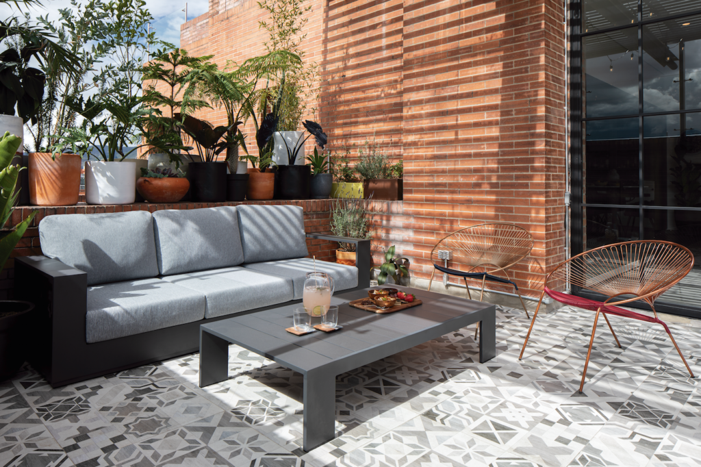 Un apartamento cosmópolita diseñado para una pareja de jóvenes colombianos Un apartamento cosmópolita diseñado para una pareja de jóvenes colombianos