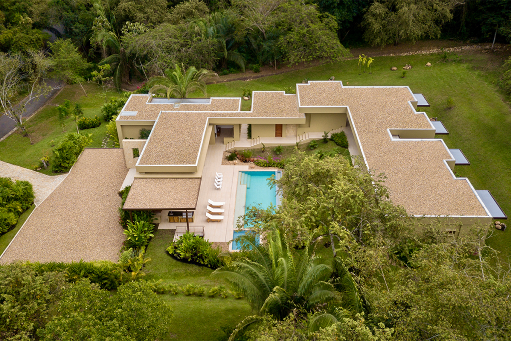 Una casa en anapoima hecha para el reencuentro y la conexión con la naturaleza