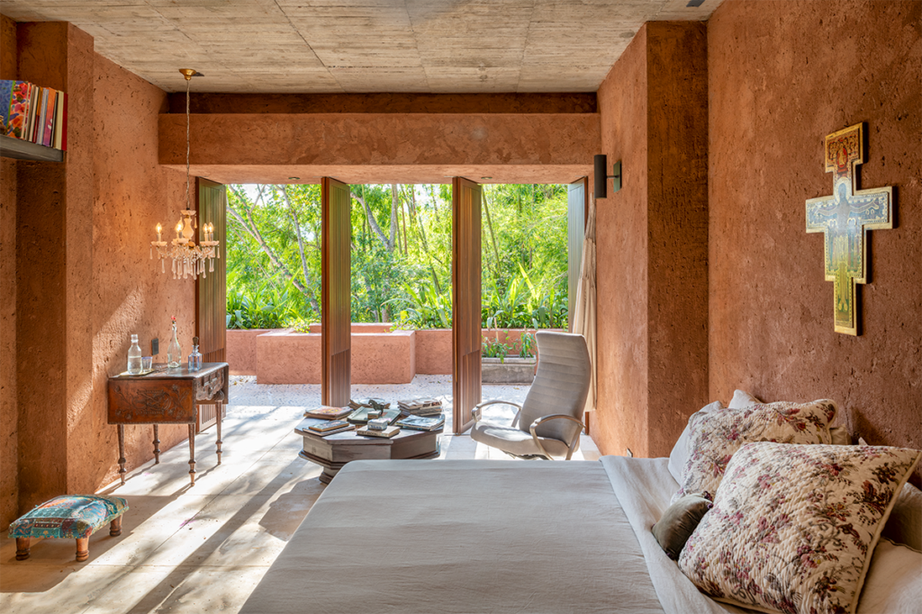 La arquitectura de esta casa en villeta propone otra forma de habitar el trópico