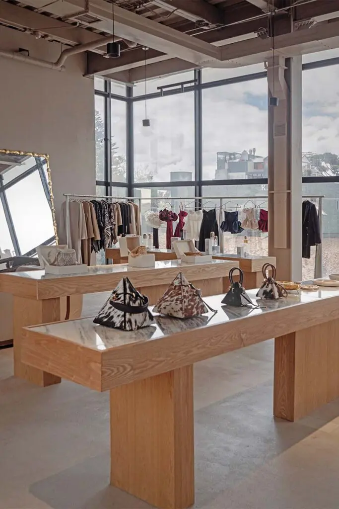 Casa ouart: una tienda con treinta marcas que celebran el diseño, la moda y el arte