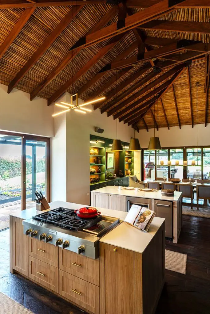 Un hogar entre montañas: la calidez campestre de una casa en tenjo