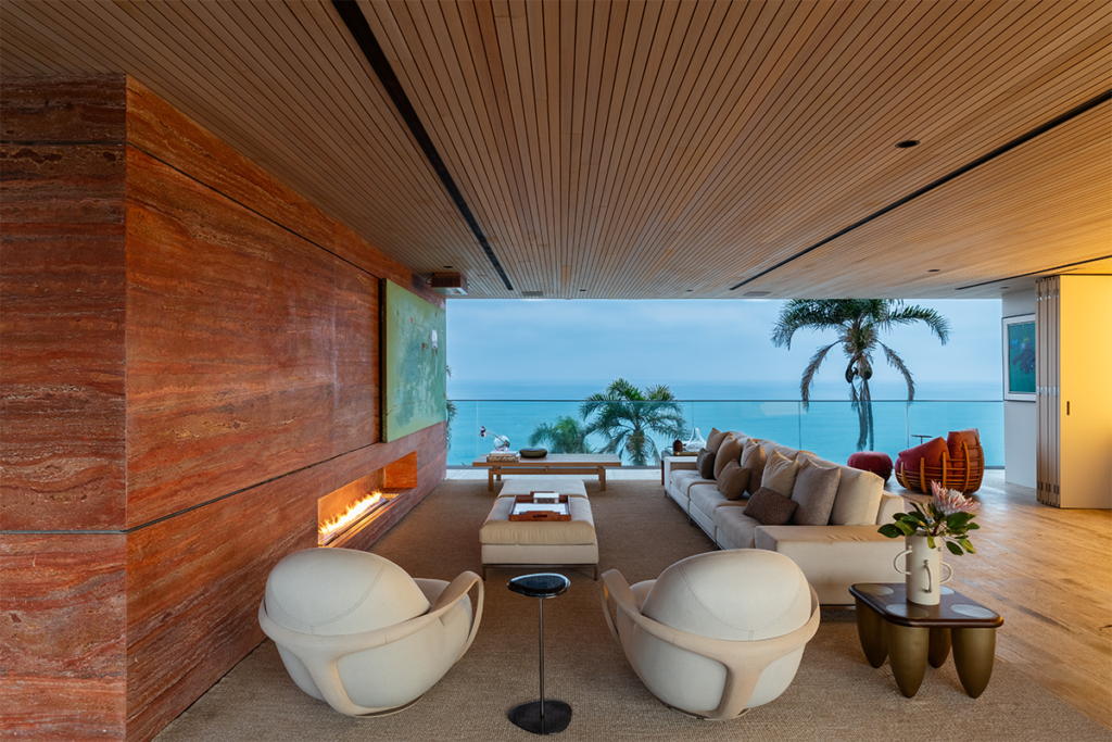 Esta casa escondida es una oda a la ligereza y la sofisticación