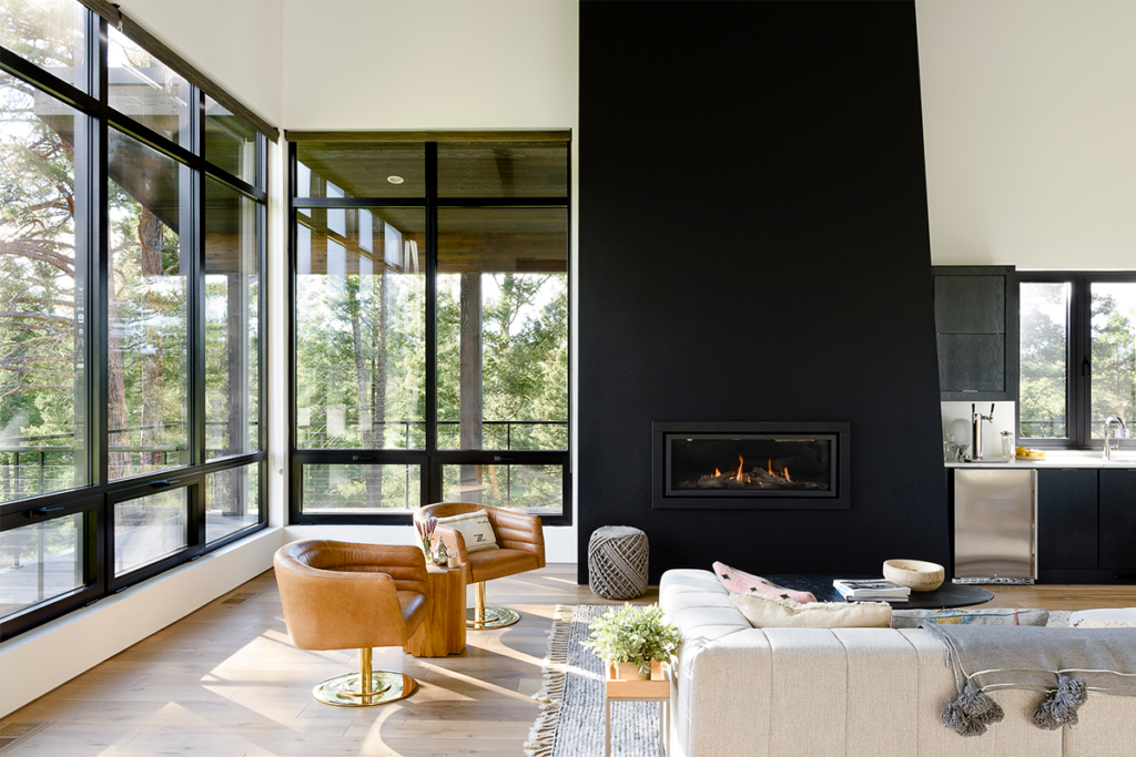 Una casa escondida en ee. Uu. , con espacios suficientes para vivir en confort