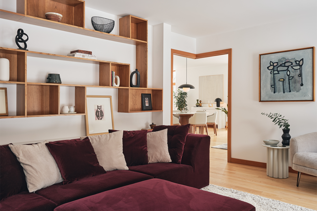 Una mezcla de líneas rectas y curvas compone el diseño de esta casa