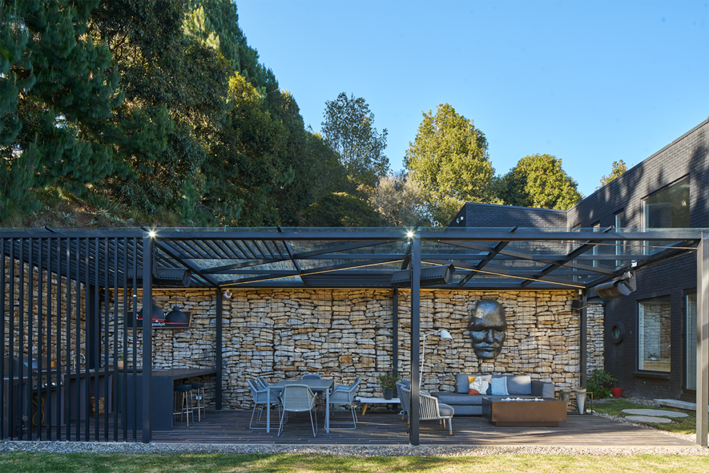 Herencia nórdica en una casa natural, sostenible y contemporánea