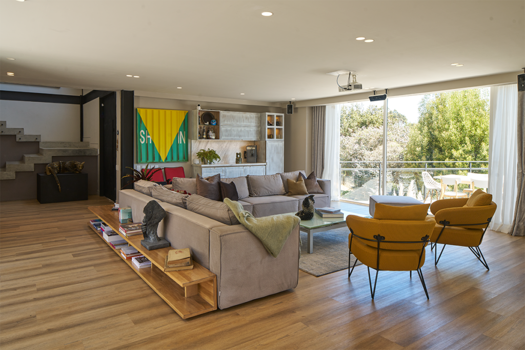 Dos casas en colombia con diseños disruptivos y contemporáneos