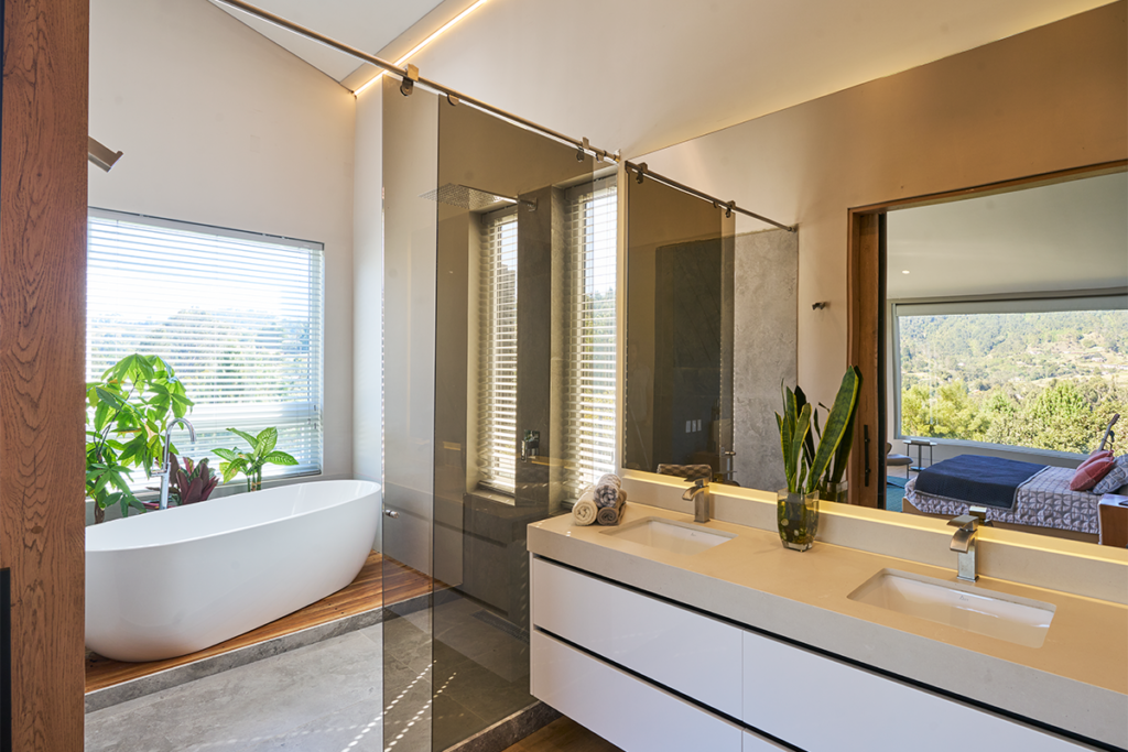 Herencia nórdica en una casa natural, sostenible y contemporánea