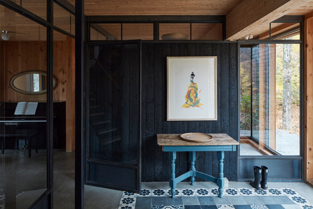 Una casa con una arquitectura para disfrutar de todas las estaciones del año