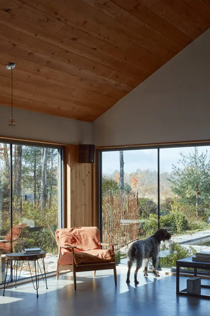 Una casa con una arquitectura para disfrutar de todas las estaciones del año Una casa con una arquitectura para disfrutar de todas las estaciones del año