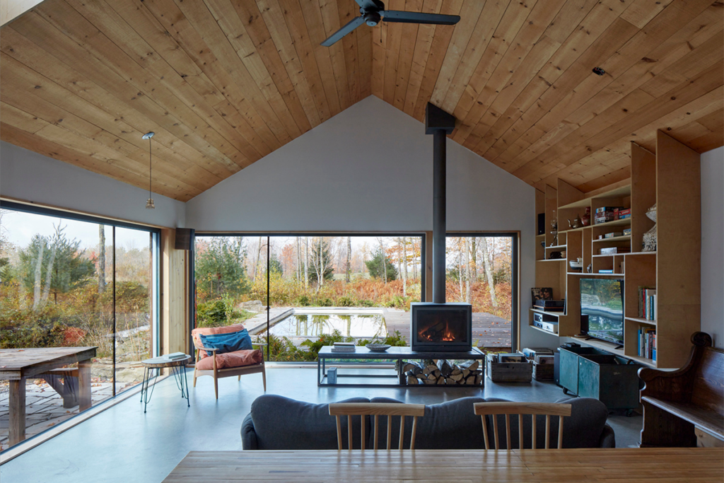 Una casa con una arquitectura para disfrutar de todas las estaciones del año