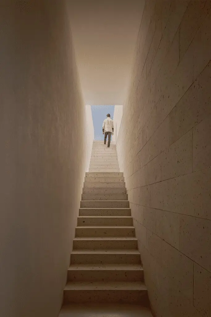 Una casa en méxico entre dos opuestos: la montaña y el concreto Una casa en méxico entre dos opuestos: la montaña y el concreto
