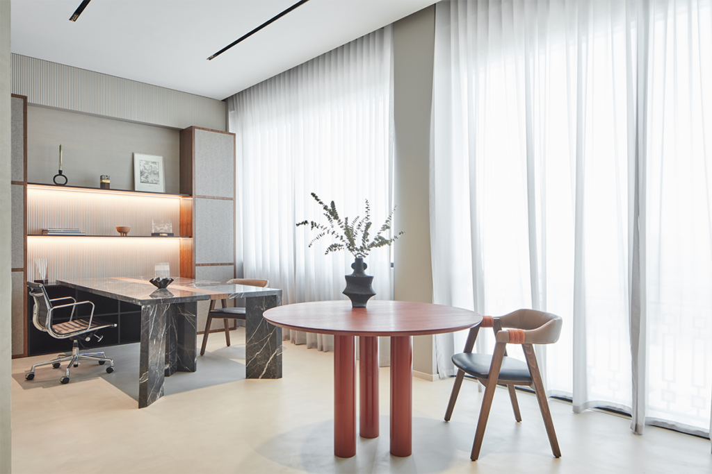 Una abogada colombiana que triunfa como diseñadora en dubái