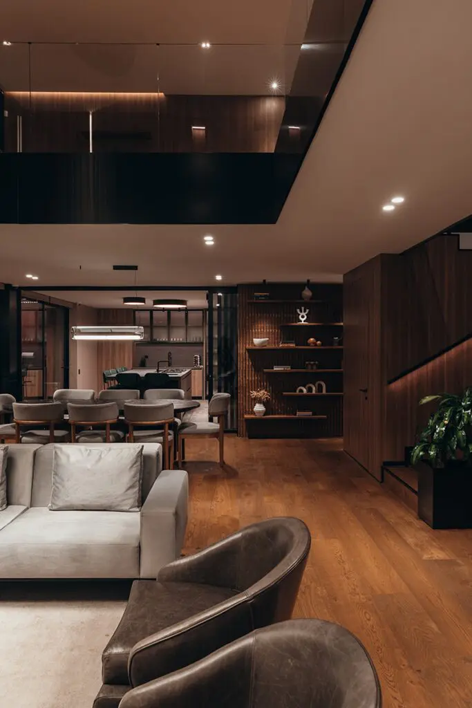 La casa en medellín que aprovecha la tecnología para brindar un pleno confort