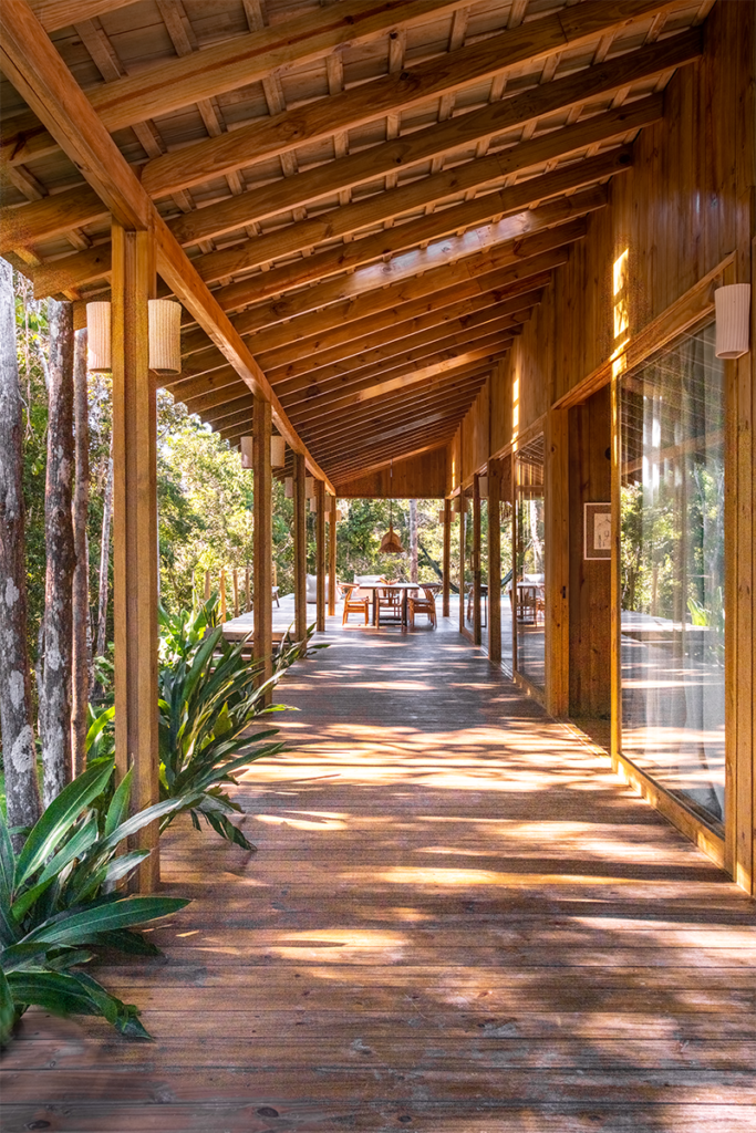 Esta obra sostenible en brasil aprovecha los beneficios de la madera