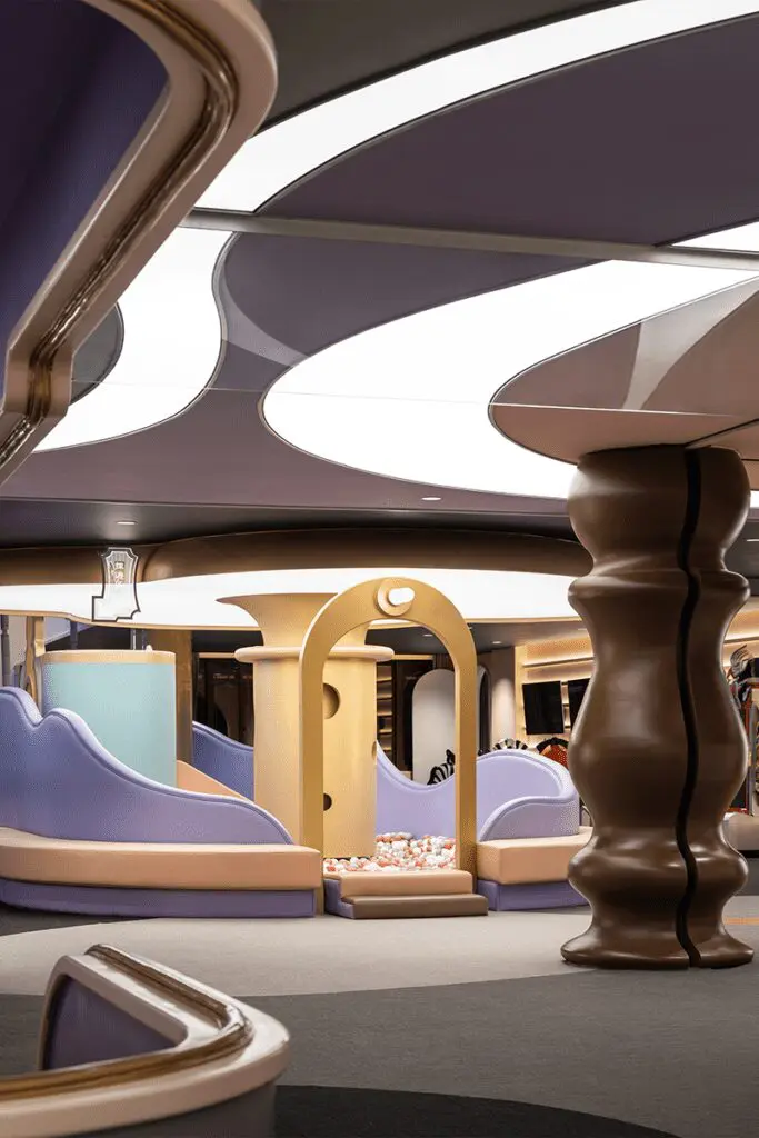 Arquitectura y ficción: un centro de atracciones infantil con un interiorismo innovador Arquitectura y ficción: un centro de atracciones infantil con un interiorismo innovador