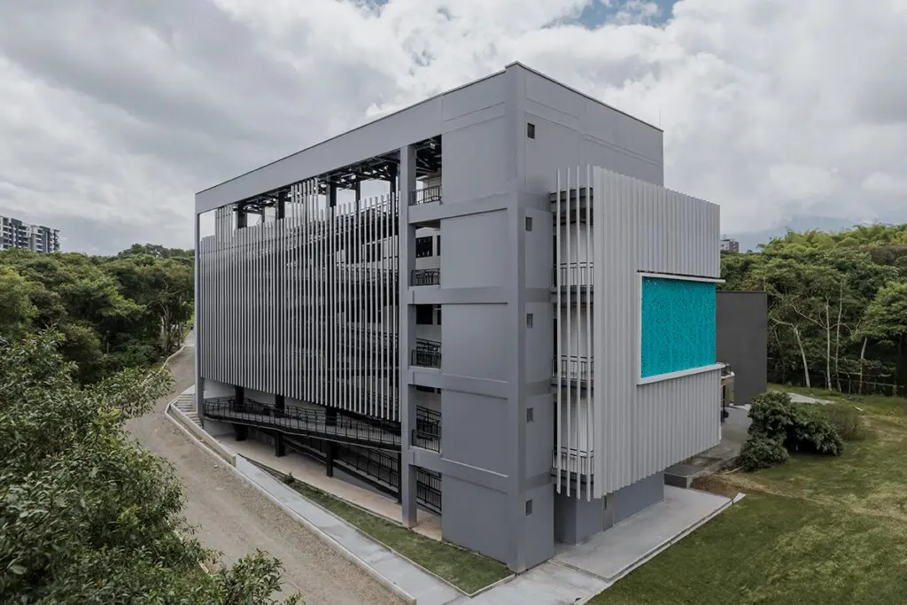 Cuatro ejemplos de buena arquitectura institucional en colombia Cuatro ejemplos de buena arquitectura institucional en colombia