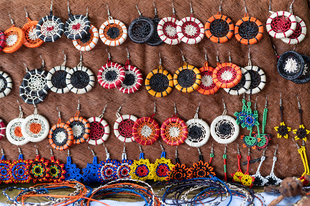 Diseño de esperanza: artesanías de palma en juanchaco, valle del cauca Diseño de esperanza: artesanías de palma en juanchaco, valle del cauca