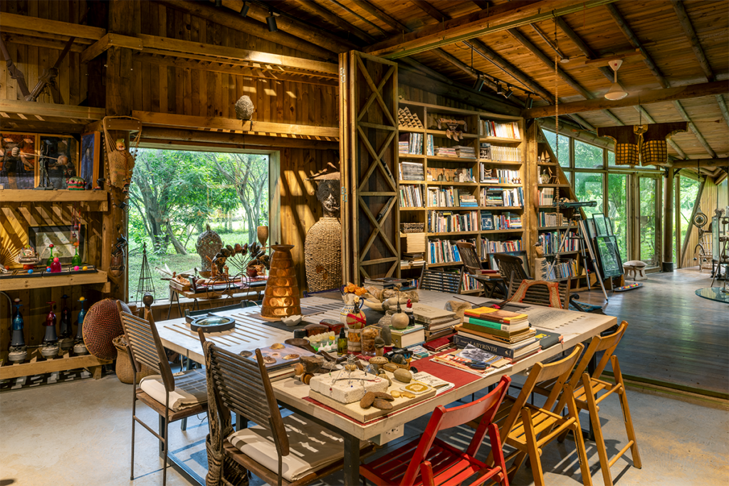 La arquitectura del colegio del cuerpo en cartagena tiene una conversación con la naturaleza La arquitectura del colegio del cuerpo en cartagena tiene una conversación con la naturaleza