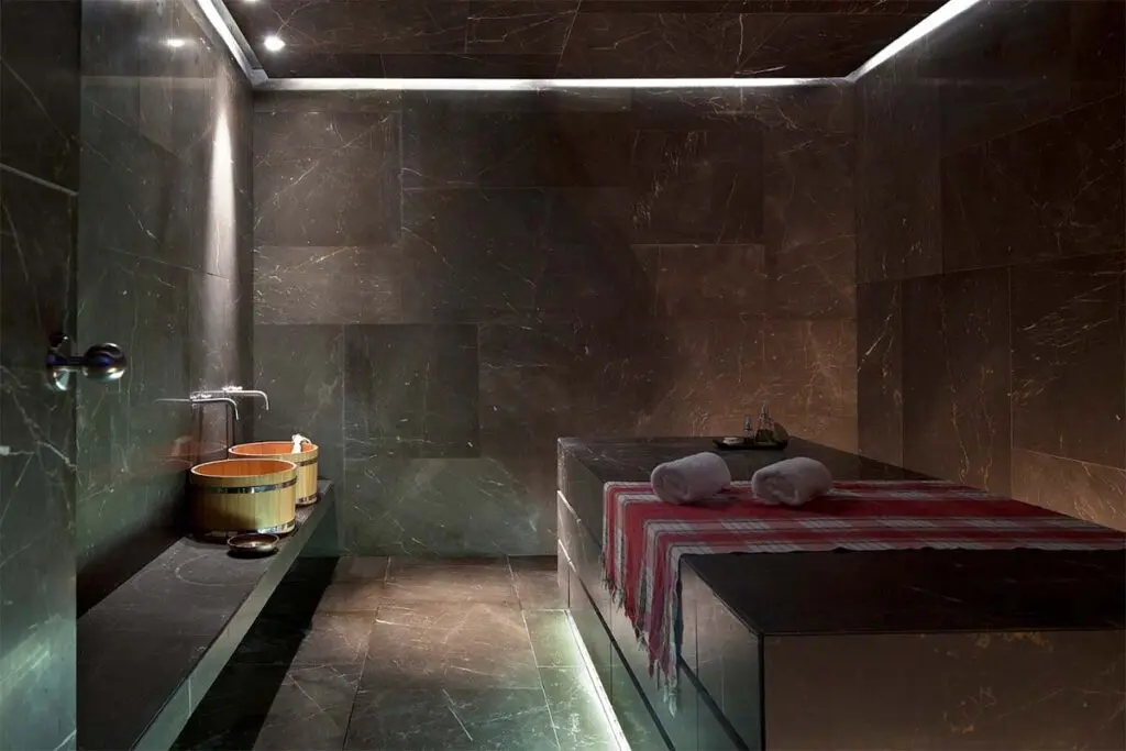 Arquitectura neogótica: este es el hotel más elegante de ámsterdam