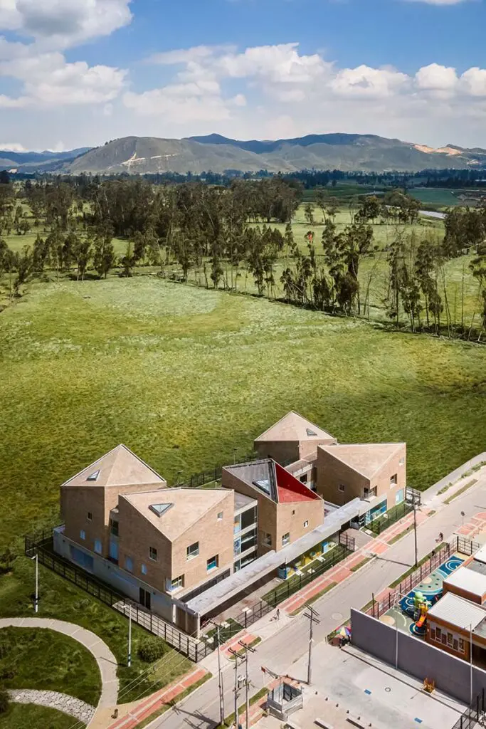 Tres jardines infantiles cerca a bogotá destacados por su arquitectura