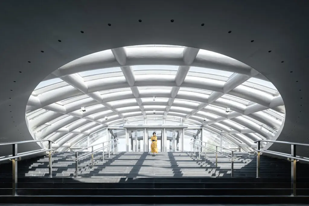 Deep time palace, un edificio en el que el concreto va más allá de lo estructural