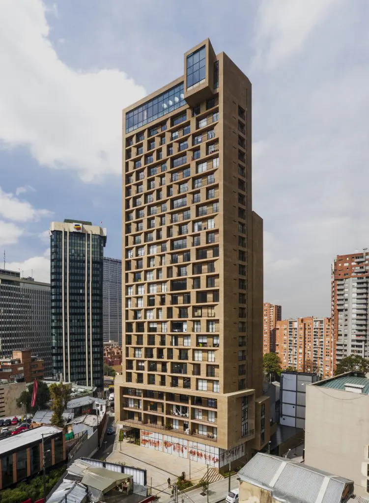 Una nueva y única torre residencial se despliega en el centro internacional de bogotá