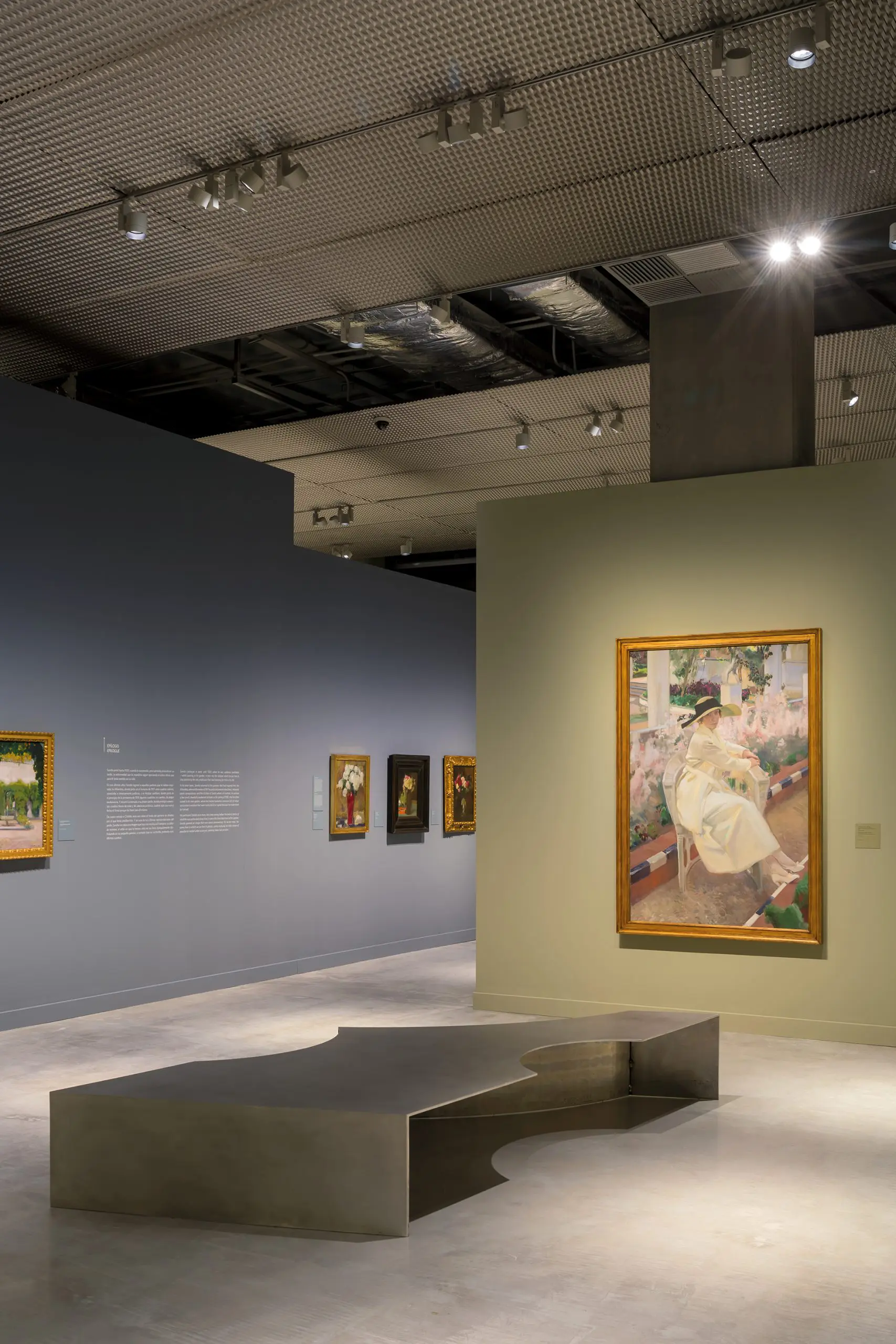 Arquitectura en época de pandemia: un centro cultural bajo tierra en españa Arquitectura en época de pandemia: un centro cultural bajo tierra en españa