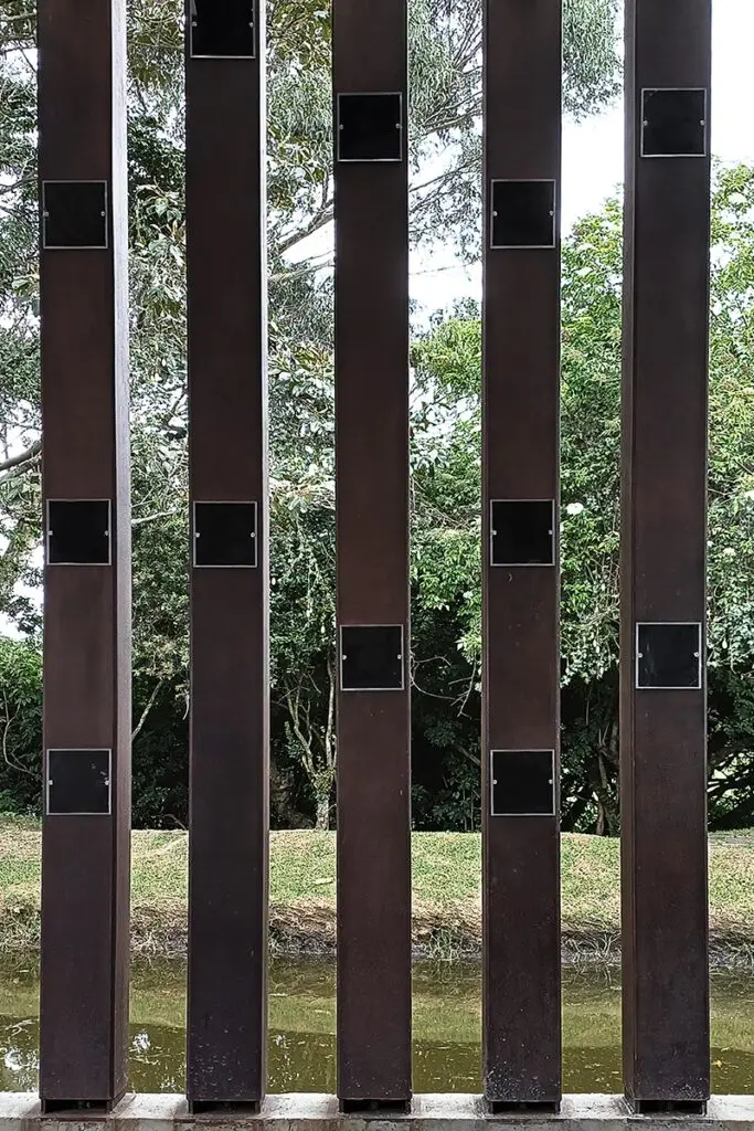 Dos proyectos que proponen una arquitectura centrada en el ser humano