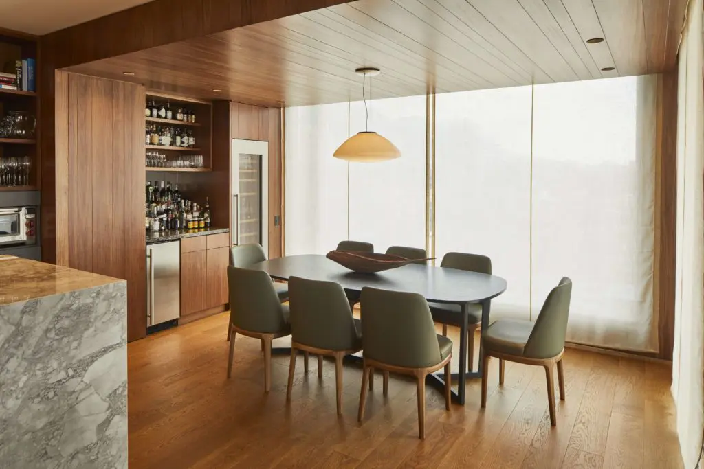 La transformación de un apartamento tradicional bogotano de 250 metros en un lugar cálido y contemporáneo La transformación de un apartamento tradicional bogotano de 250 metros en un lugar cálido y contemporáneo