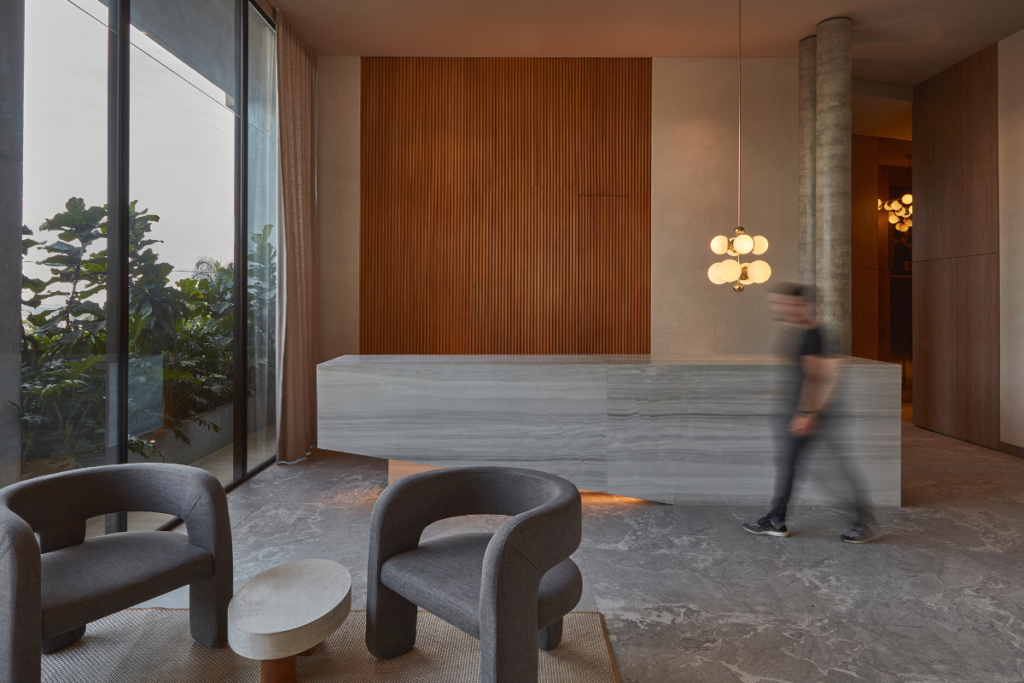 Este es el edificio en cali diseñado con el concepto japonés 'wabi-sabi'