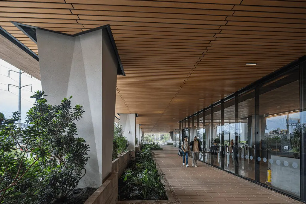 El nuevo edificio de la universidad javeriana es una obra esbelta y versátil El nuevo edificio de la universidad javeriana es una obra esbelta y versátil